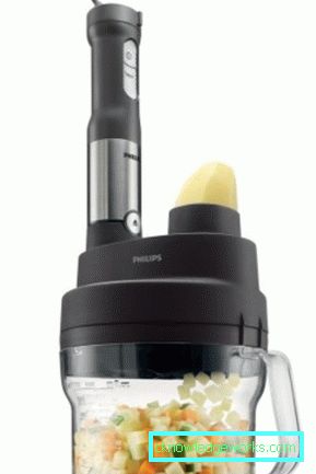 Blenderul se amestecă Blenderul se amestecă