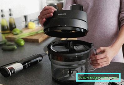 Blenderul se amestecă Blenderul se amestecă