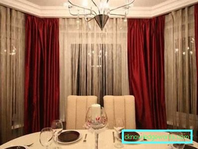 Perdele Burgundia în interiorul camerei de zi - 50 de idei de fotografie