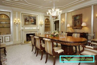 Foto: decorarea tavanului cu stuc