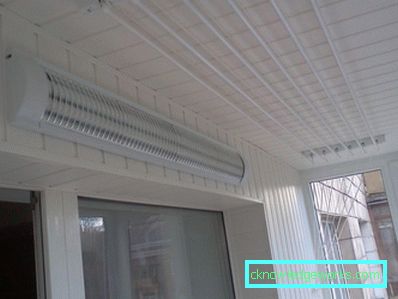 Tavanul pe balcon într-un stil modern - 55 de fotografii de idei de design