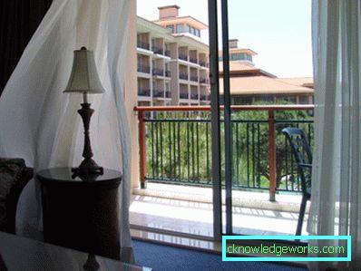 Ușa spre balcon - 77 de fotografii ale opțiunilor de design elegante