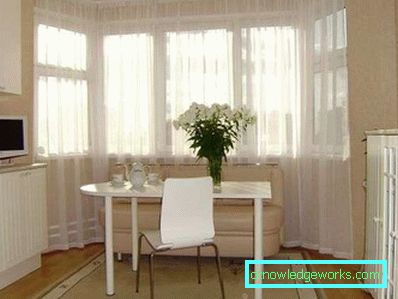 Design de bucătărie cu fereastră în casele seriei p44t - fotografii de interior