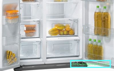 Frigider cu două uși Frigider cu două uși