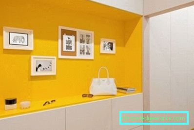 Sala mică în Hrușciov - o fotografie a designului unui coridor îngust