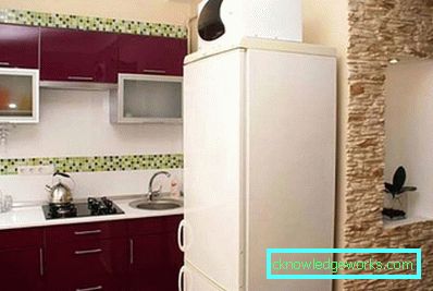 Pot să pun un cuptor cu microunde pe frigider? Pot să pun un cuptor cu microunde pe frigider?