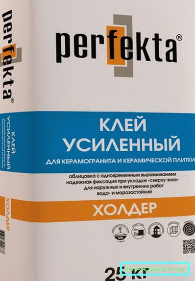 Adeziv pentru țiglă pentru lucrări exterioare Adeziv pentru țiglă pentru lucrări exterioare