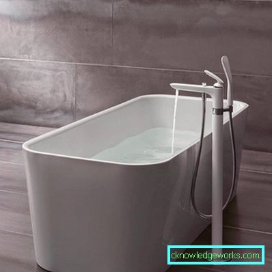 Baterii pentru baie de baie: caracteristici de design, tipuri și design Baterii pentru baie de baie: caracteristici de design, tipuri și design