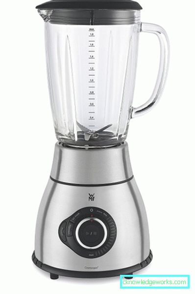 Blender staționar cu un castron de diverse materiale Blender staționar cu un castron de diverse materiale